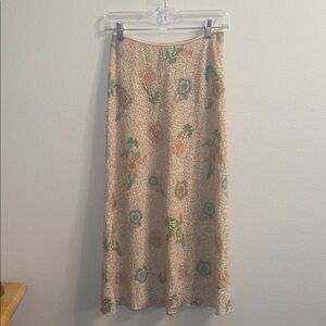 Women's Cream Floral Midi Skirt Size Small